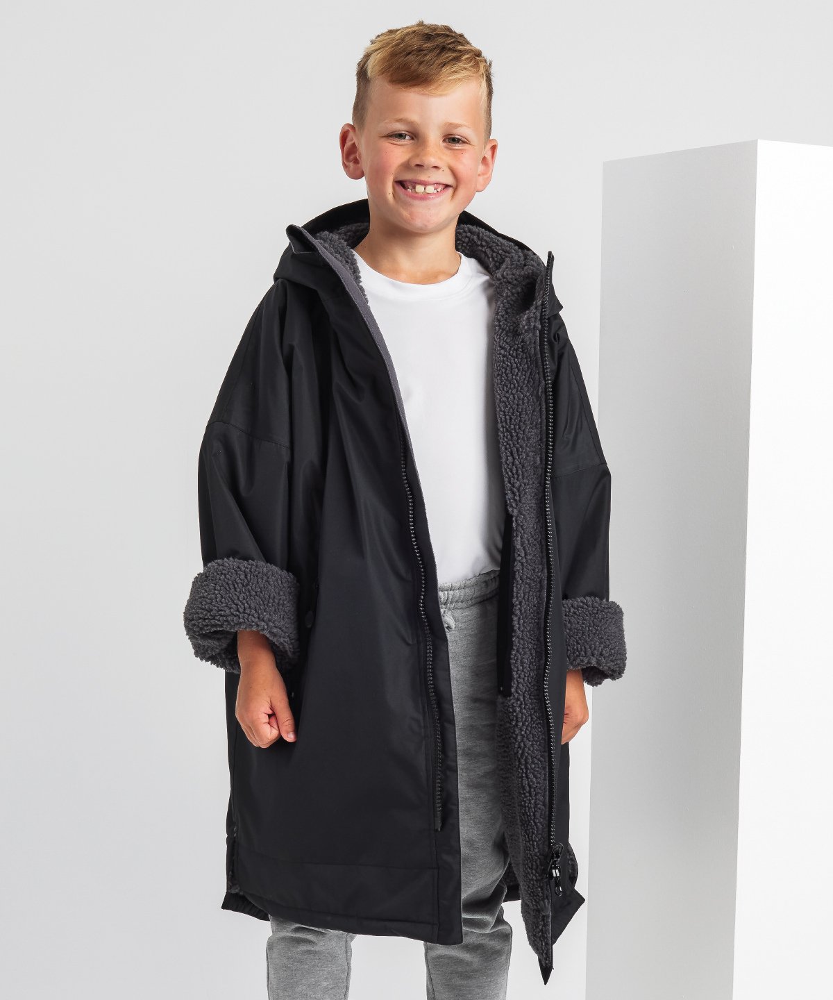 All-seasons waterproof Kid's changing robe