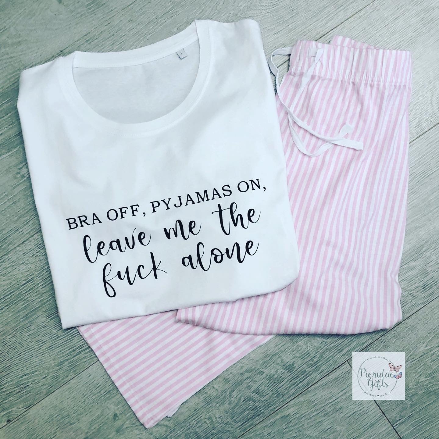 Bra off Pyjama’s on PJ Set
